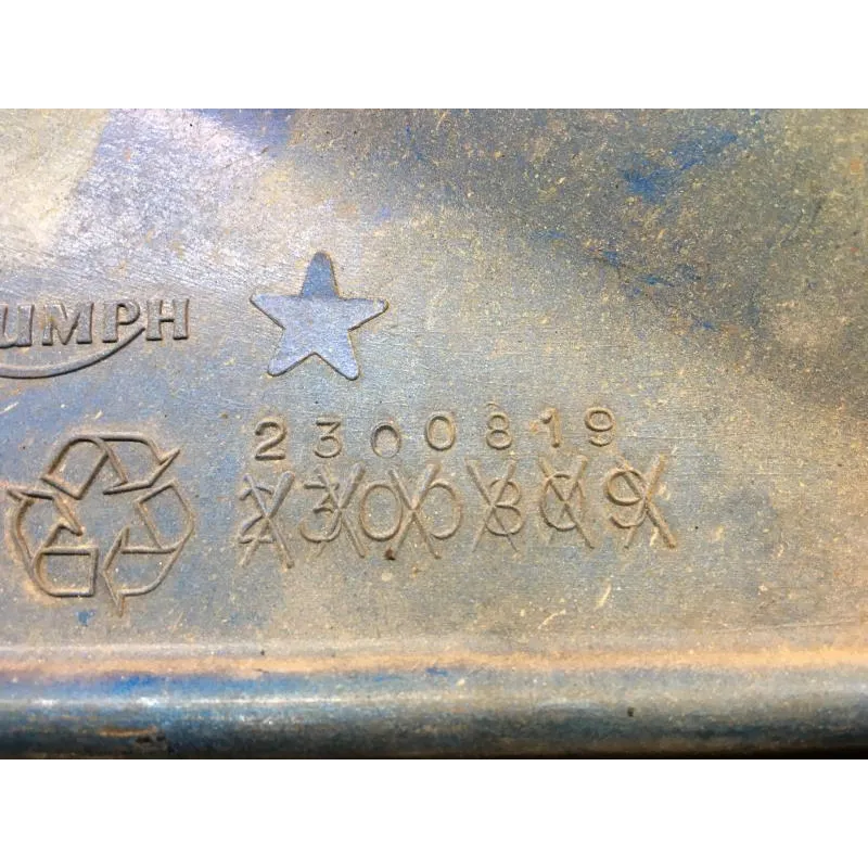 Cache carenage sous selle gauche TRIUMPH TIGER 900 1993-1998