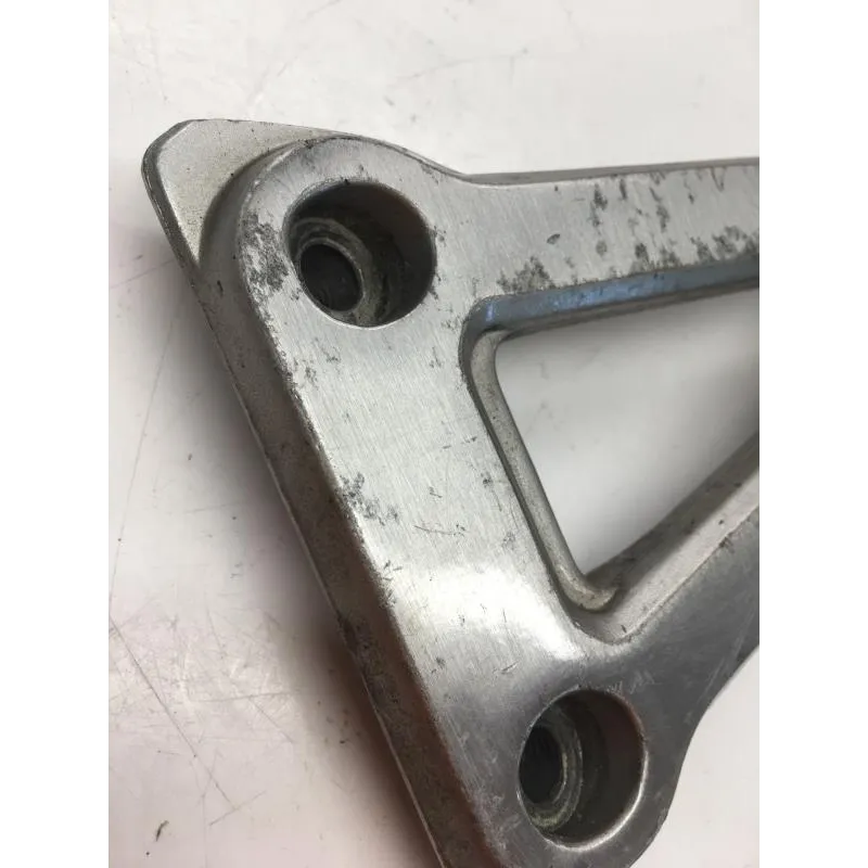 Platine et repose pieds arriere droit SUZUKI GSF 400 1991-1993 BANDIT