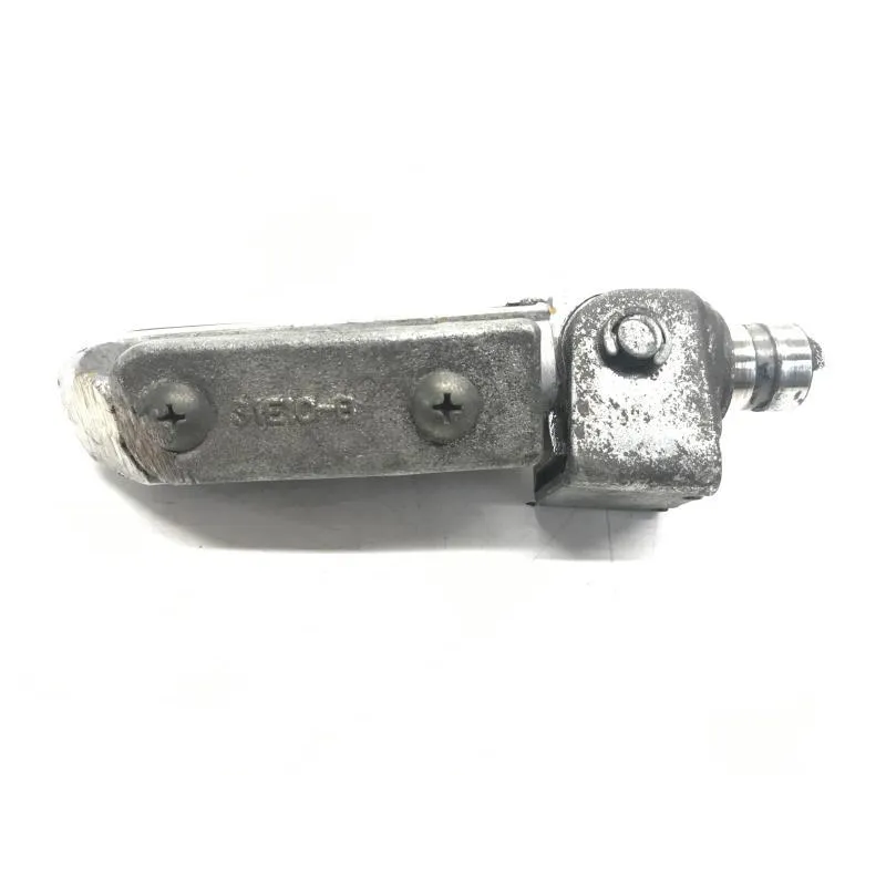 Platine et repose pieds arriere gauche SUZUKI GSF 1200 1996-2000 BANDIT