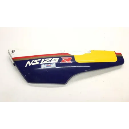Cache carenage sous selle gauche HONDA NSR 125 1987-1988