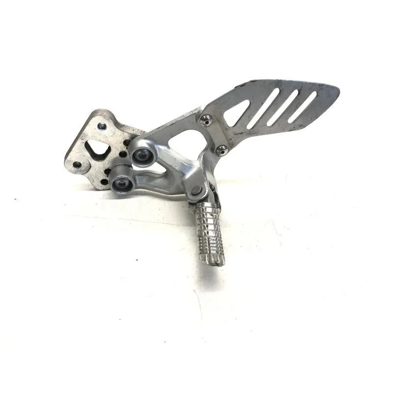 Platine avant gauche SUZUKI GSXR 750 2008-2010