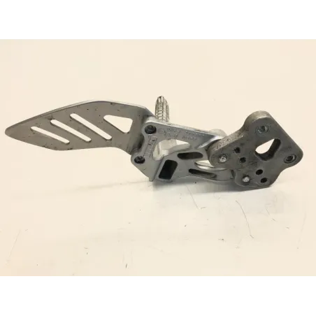 Platine avant gauche SUZUKI GSXR 750 2008-2010