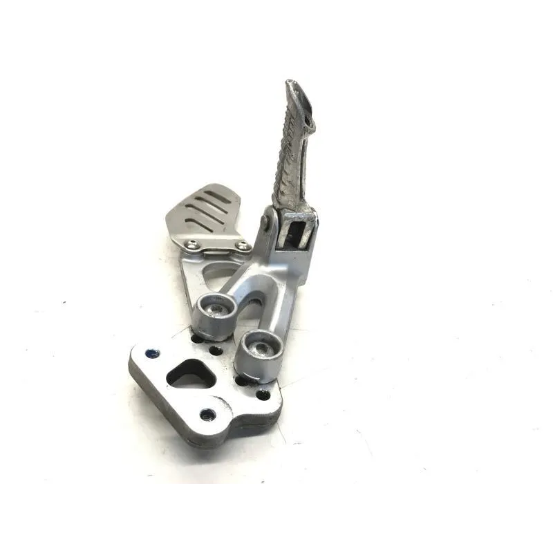 Platine avant gauche SUZUKI GSXR 750 2008-2010
