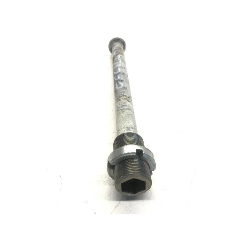 Axe de bras oscillant SUZUKI GSXR 750 2008-2010