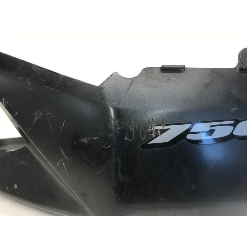 Cache carenage coque arriere gauche SUZUKI GSXR 750 2008-2010