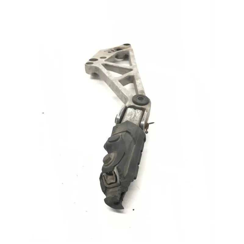 Platine arriere droite HONDA VF 750 F 1983-1984