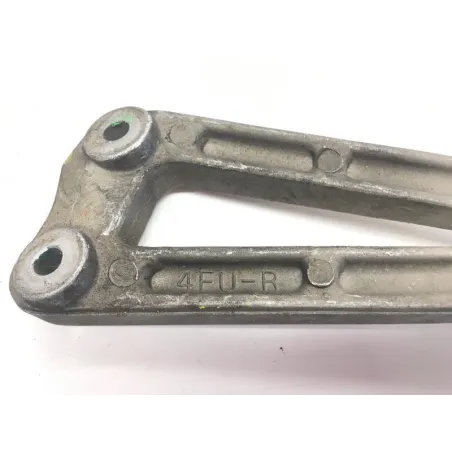 Platine et repose pieds arriere droit YAMAHA TDR 125 1993-1996