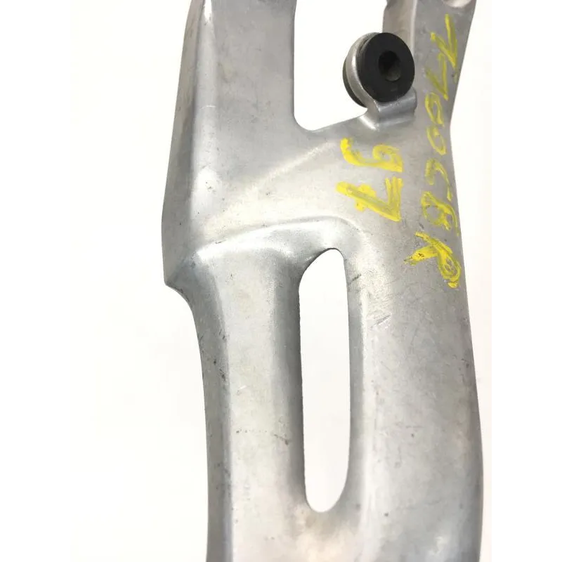 Platine arriere droite HONDA CBR 1100 XX 1999-2007