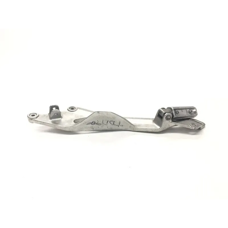 Platine et repose pieds arriere gauche YAMAHA TDM 900 2002-2005