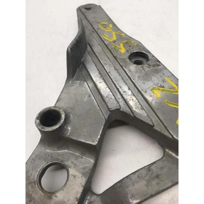 Platine arriere droite YAMAHA XZ 550 1982-1983
