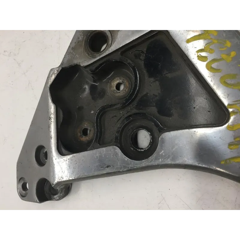 Platine arriere droite YAMAHA FJ 1200 1986-1987
