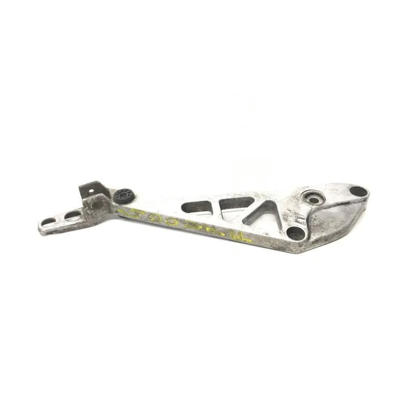 Platine arriere gauche HONDA VF 400 F 1983-1984