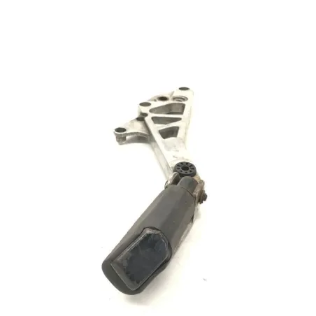 Platine et repose pieds arriere droit HONDA VF 400 F 1983-1984