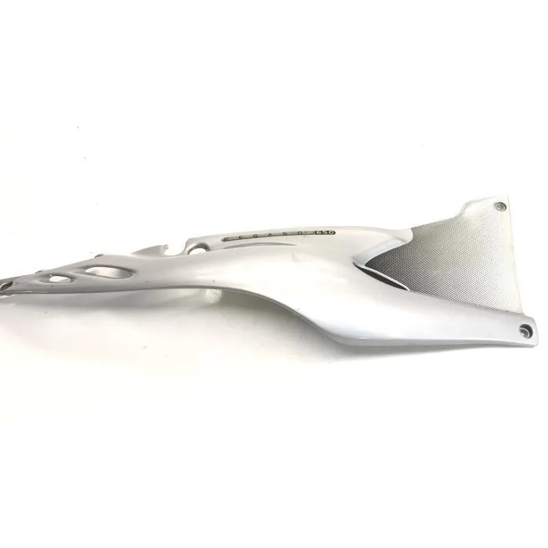 Cache carenage sous selle droit APRILIA PEGASO 3 650 1997-2000