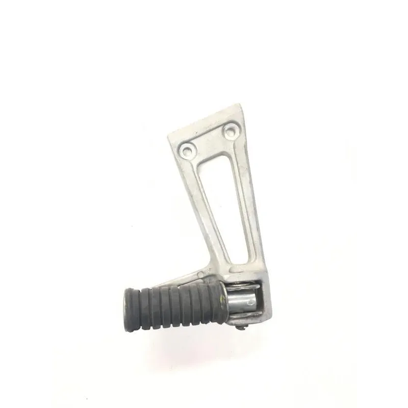 Platine et repose pieds arriere droit YAMAHA TDR 125 1989-1992