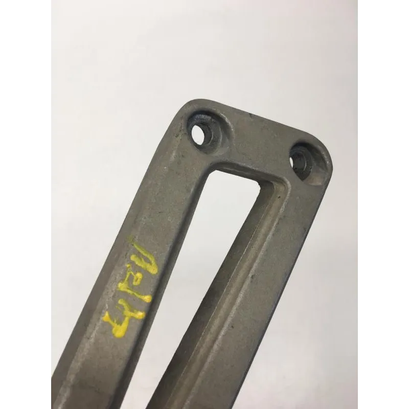 Platine et repose pieds arriere droit YAMAHA TDR 125 1993-1996