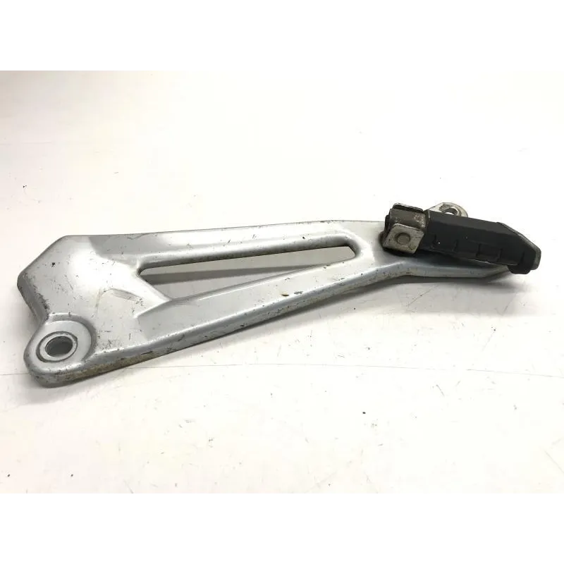 Platine arriere droite YAMAHA YBR 125 2010-2012