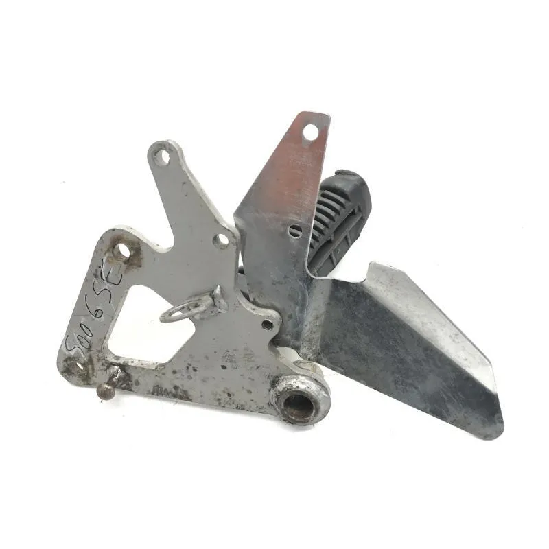 Platine avant droite SUZUKI GS 500 E 1989-1996