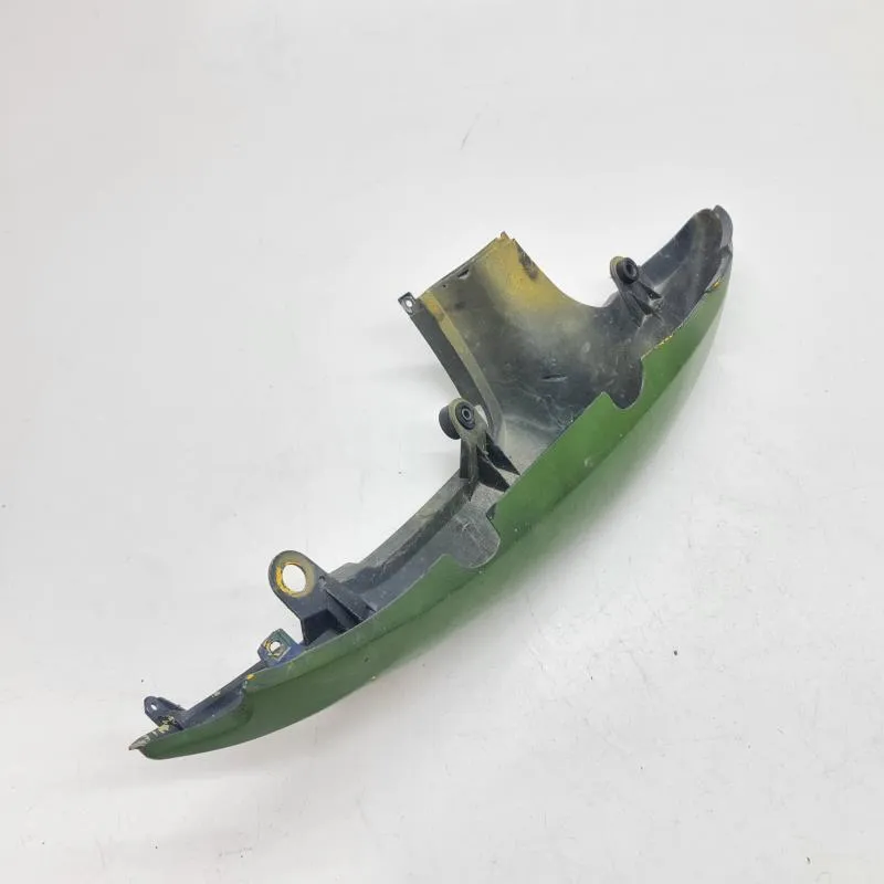 Cache carenage coque arriere gauche SUZUKI SV 650 1999-2001