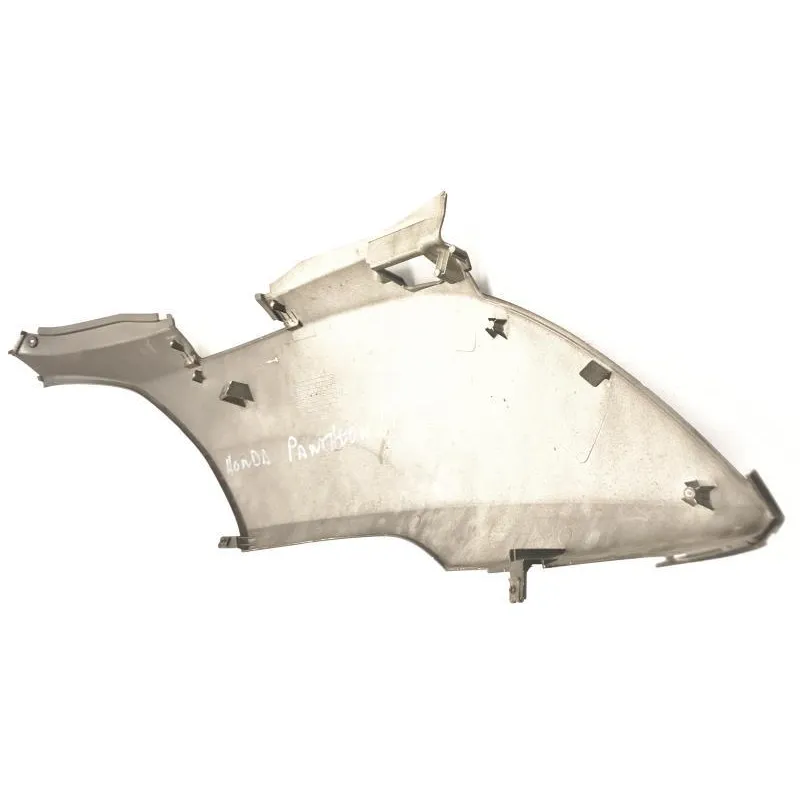 Cache carenage coque arriere droit HONDA FES 125 2003-2006 PANTHEON