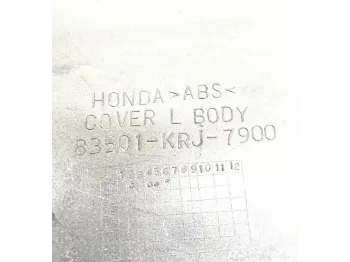 Cache carenage coque arriere gauche HONDA FES 125 2007-2013 S-WING