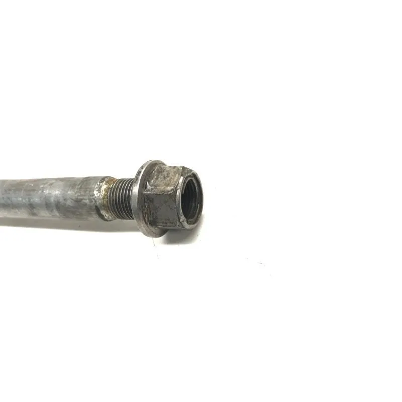 Axe de roue arriere YAMAHA WR 125 X 2009-2011
