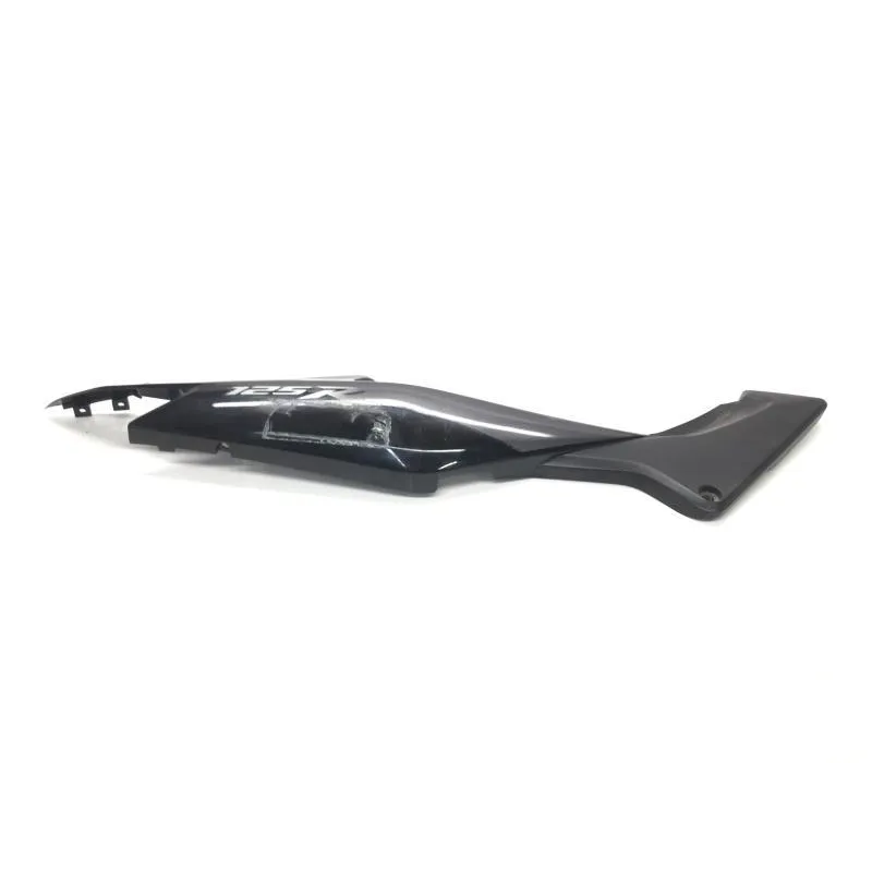 Cache carenage coque arriere droit HONDA CBR 125 R 2004-2006