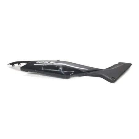 Cache carenage coque arriere droit HONDA CBR 125 R 2004-2006