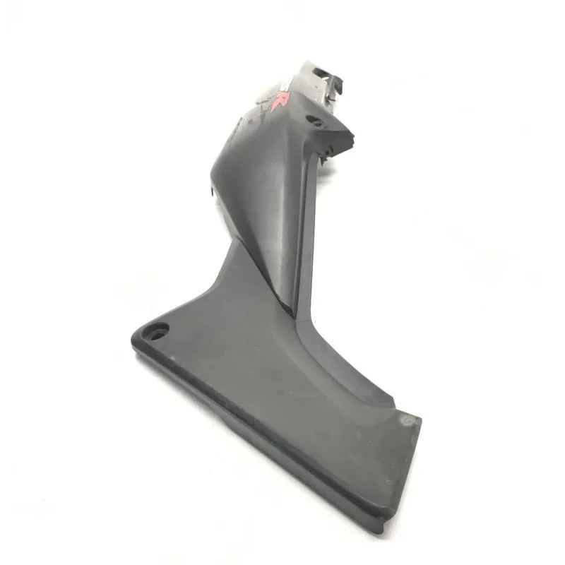 Cache carenage coque arriere droit HONDA CBR 125 R 2004-2006