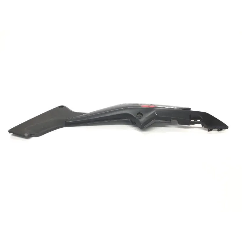 Cache carenage coque arriere droit HONDA CBR 125 R 2004-2006