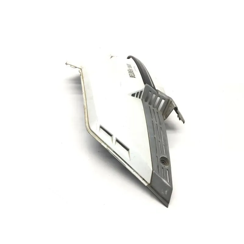 Cache carenage coque arriere gauche YAMAHA XC 125 1985-1989 BELUGA