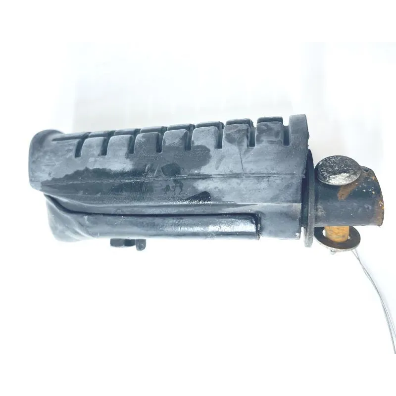 Repose pieds arriere droit HONDA CBF 125 2009-2012