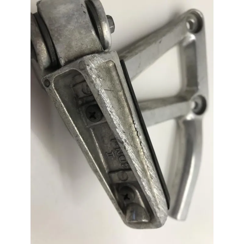 Platine arriere gauche YAMAHA FZS 600 2000-2001 FAZER