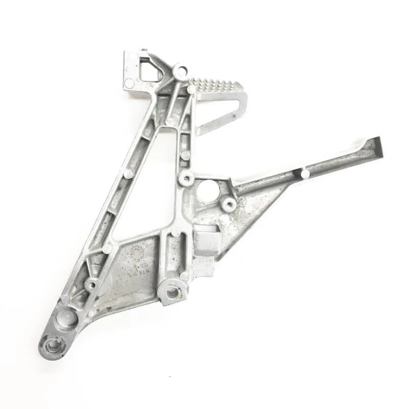 Platine et repose pieds arriere gauche HONDA VFR F 750 1990-1993