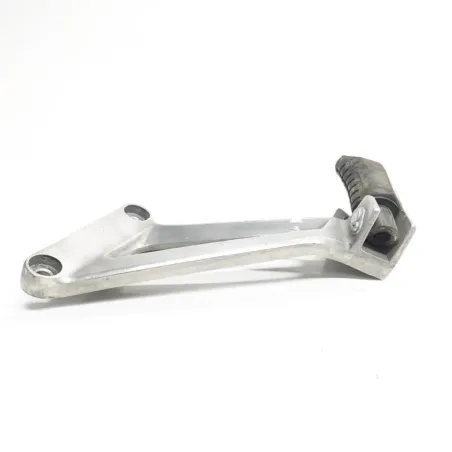 Platine et repose pieds arriere gauche HONDA CBR 125 R 2004-2006
