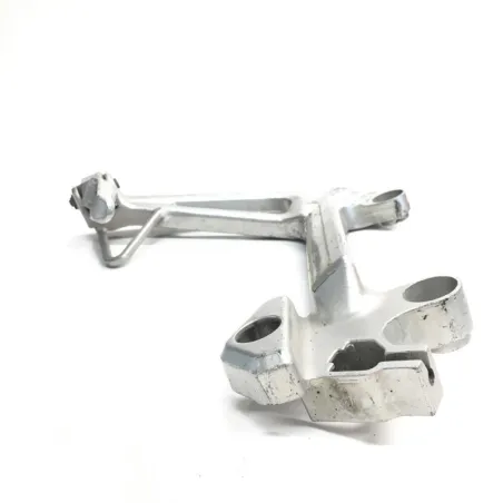 Platine et repose pieds arriere gauche HONDA VFR 800 FI 2000-2001