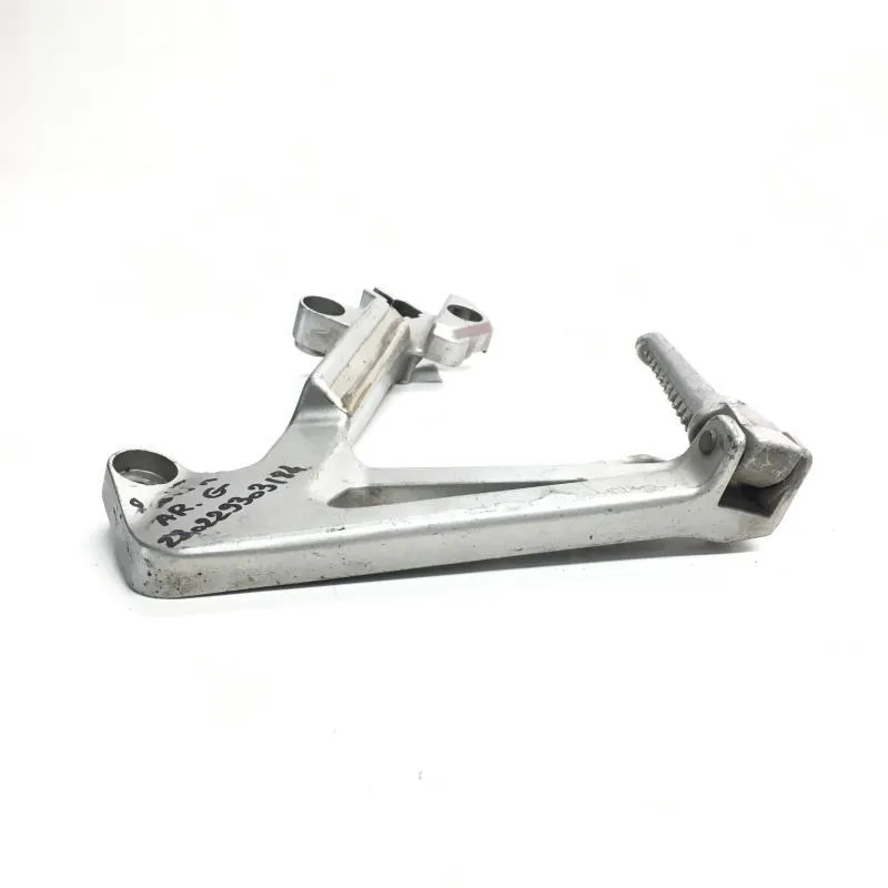 Platine et repose pieds arriere gauche HONDA VFR 800 FI 2000-2001