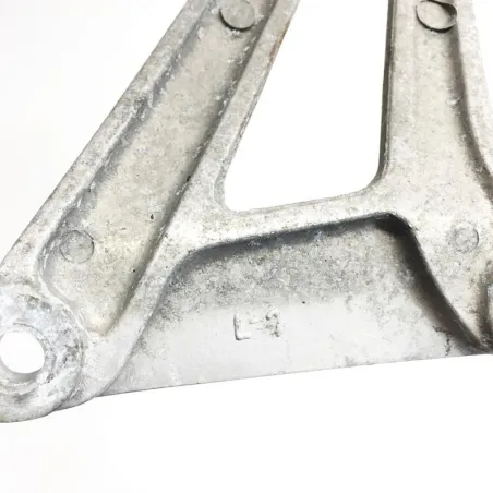 Platine et repose pieds arriere gauche HONDA CBR 125 R 2004-2006