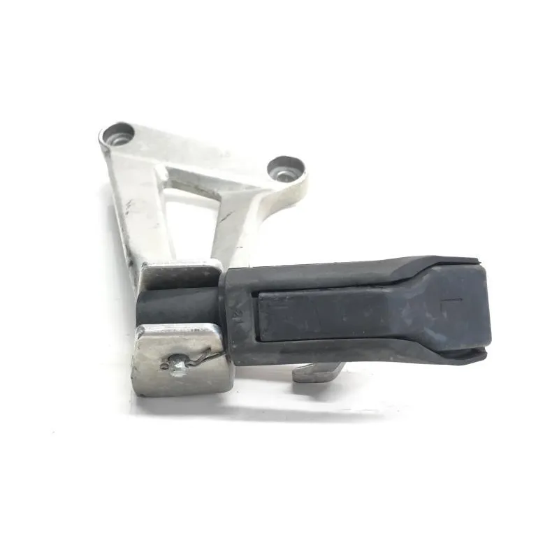 Platine et repose pieds arriere gauche HONDA CBR 125 R 2004-2006