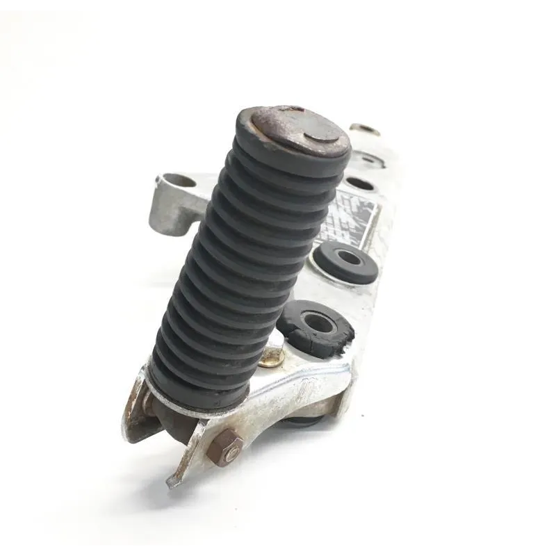 Platine et repose pieds arriere droit HONDA CB 900 F 1979-1981 BOL D'OR