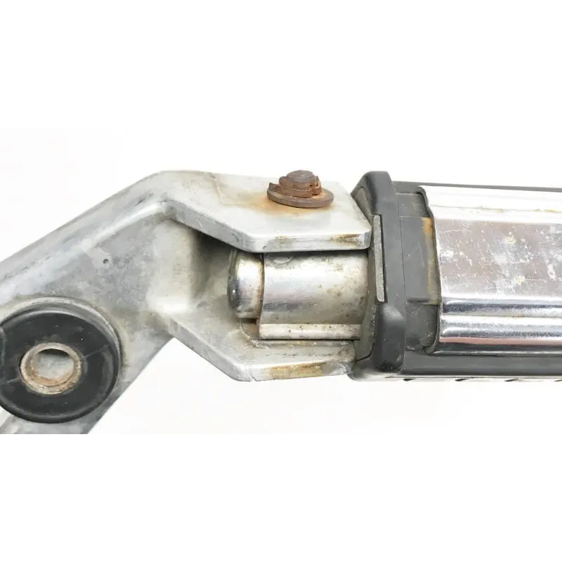 Platine et repose pieds arriere droit HONDA CBX 650 E 1983-1984