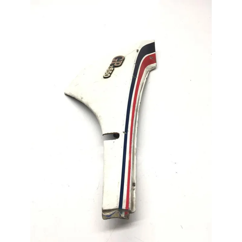 Cache carenage sous selle gauche KAWASAKI GPZ 550 1981-1985