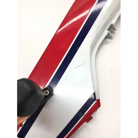 Cache carenage coque arriere gauche YAMAHA FZR 750 R 1988-1990