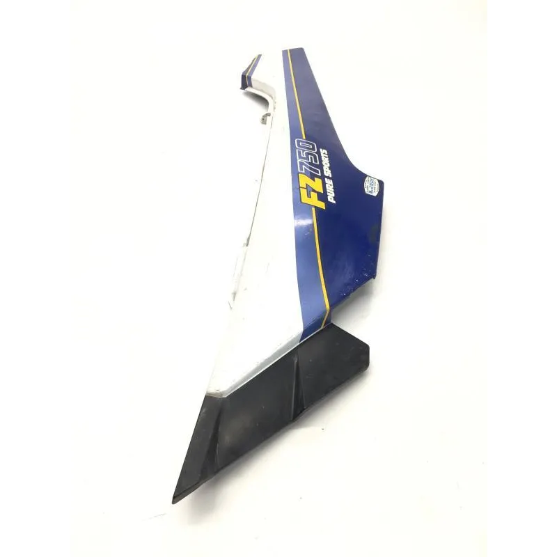 Cache carenage coque arriere gauche YAMAHA FZR 750 R 1988-1990