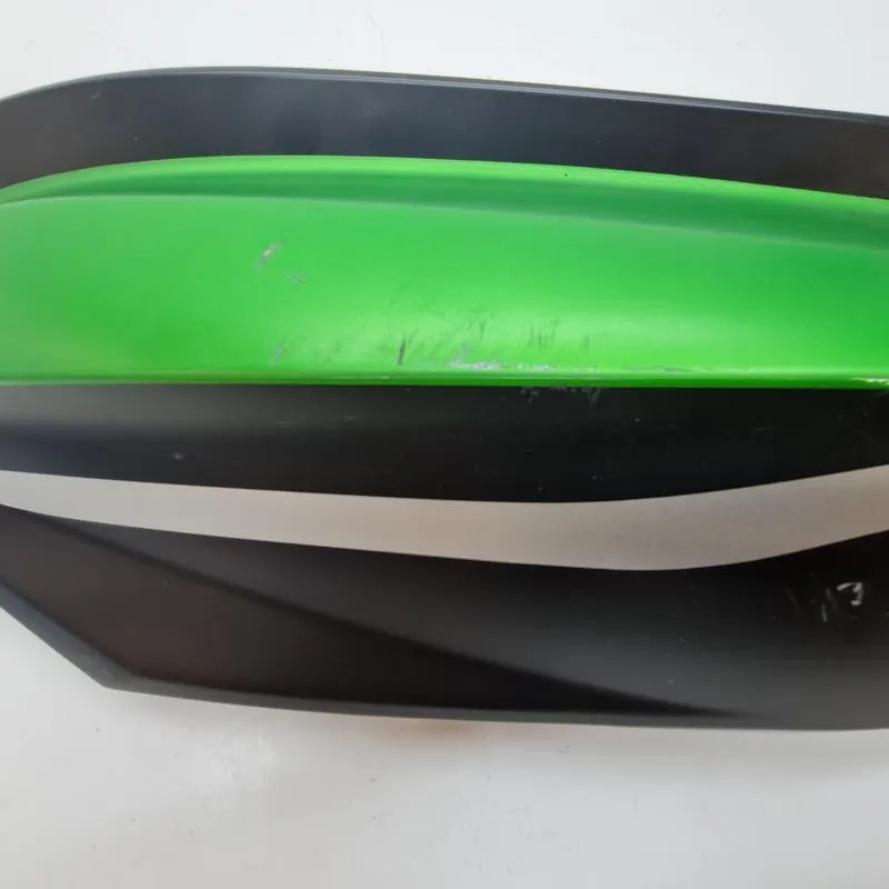 Cache carenage coque arriere gauche KAWASAKI J 300 2017-2018