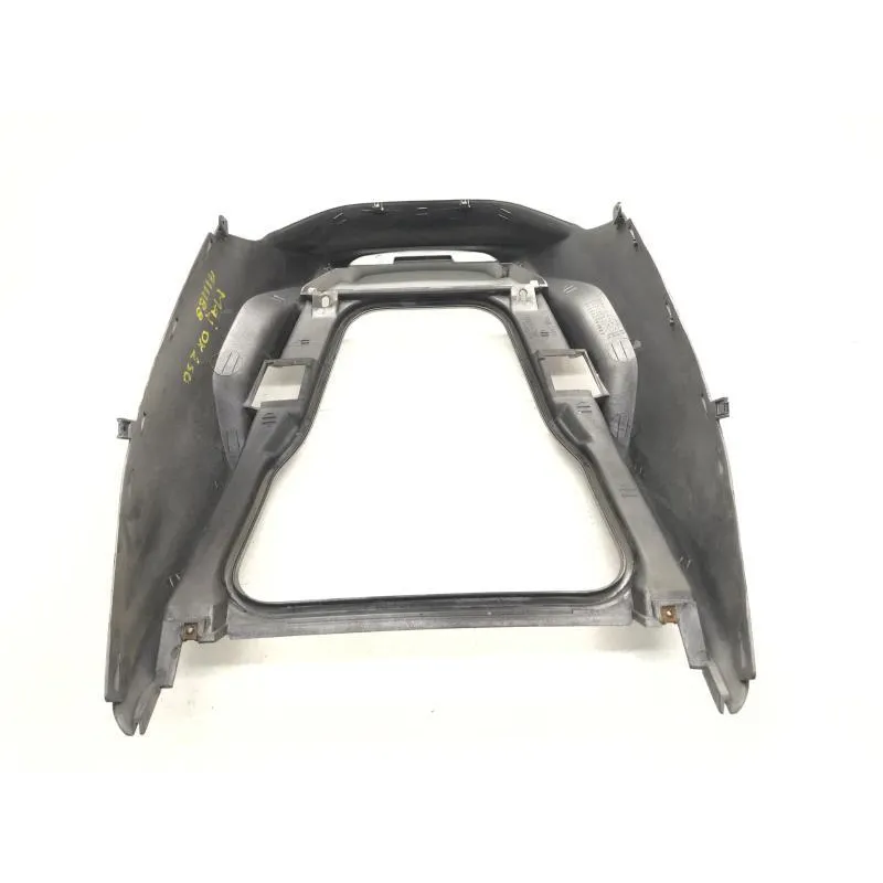 Cache carenage coque arriere YAMAHA YP 250 1996-1998 MAJESTY