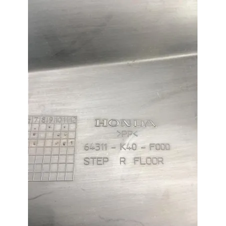 Plancher marche pied droit HONDA NSS 125 2017-2018 FORZA