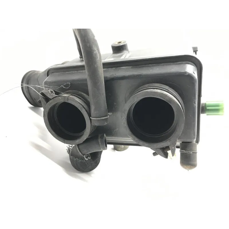 Boite a air intermediaire SUZUKI AN 650 2003-2005 BURGMAN