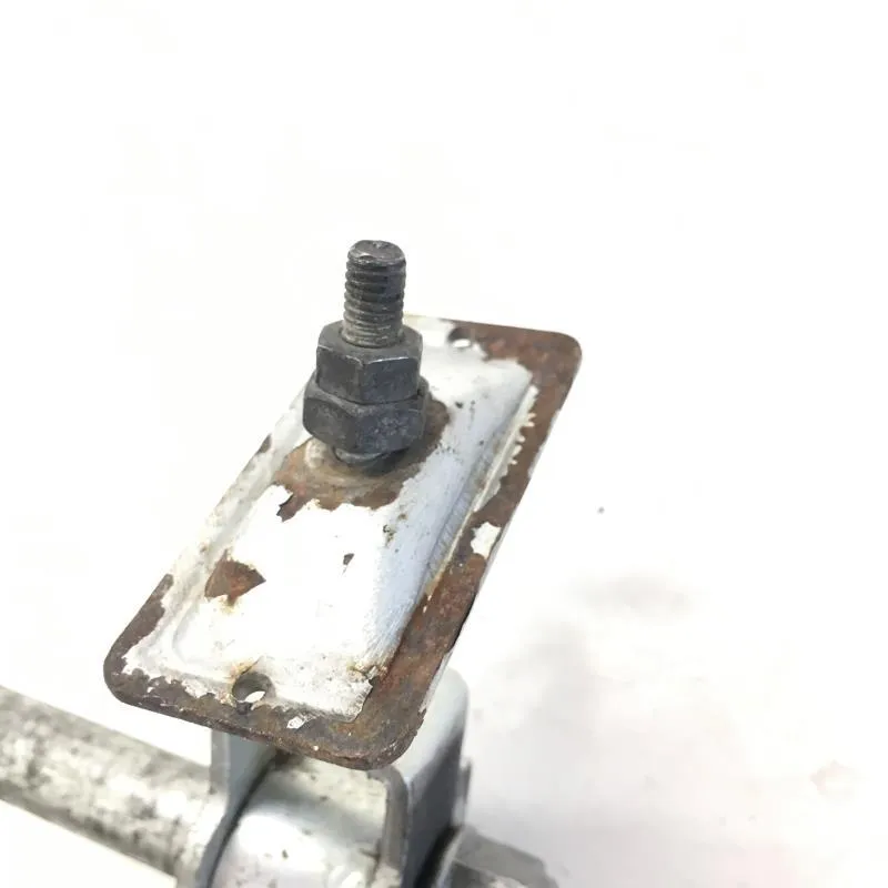Axe de roue arriere HONDA XL V 125 2001-2006 VARADERO