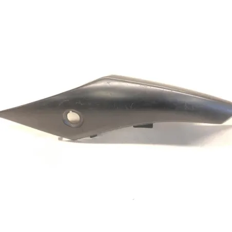 Cache carenage coque arriere gauche SUZUKI GSXR 750 2008-2010